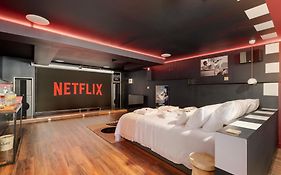Cinema Room Haut De Gamme Avec Balneotherapie